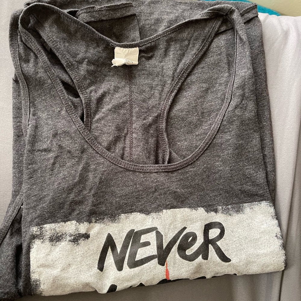 Everlast workout tank